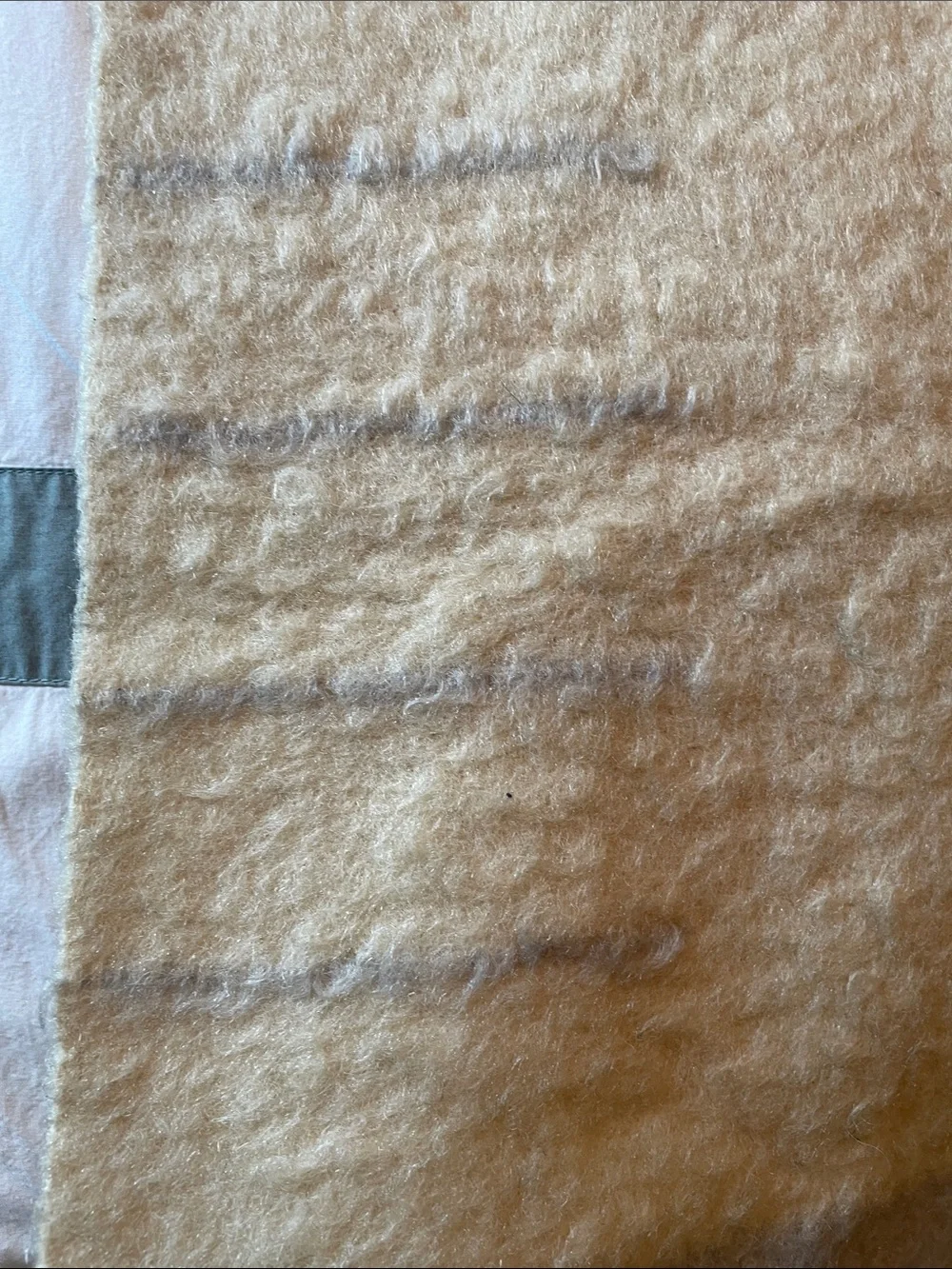 Hudson's Bay cream 4 point blanket